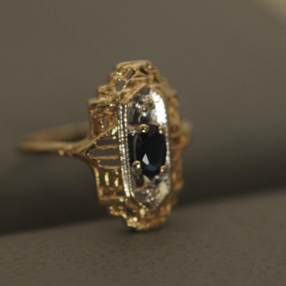 sapphire& diamonds with platinum accent 10k yellow gold ring - Picture 10 of 11